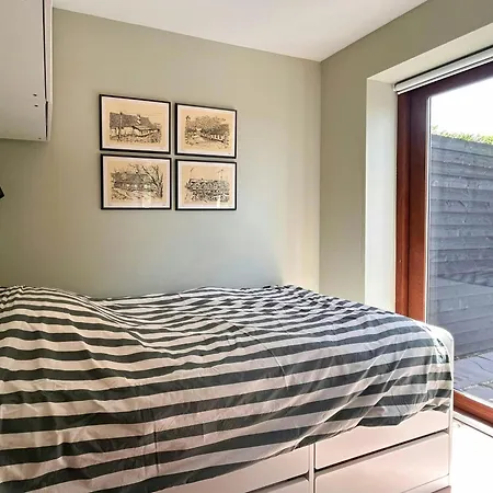 Vakantiehuis Bright Townhouse On Amager With A Cozy Courtyard *